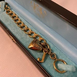 Vintage Juice Couture Bracelet in Gold with charms - like new!